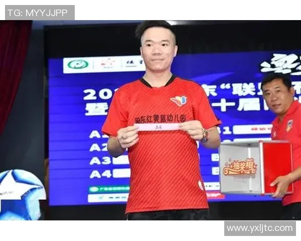 足球明星十年间的成长与蜕变探讨从青涩到成熟的传奇旅程